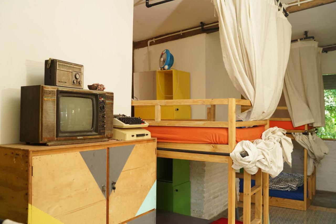 Happy House Bnb Bromo Backpacker Проболинго Экстерьер фото