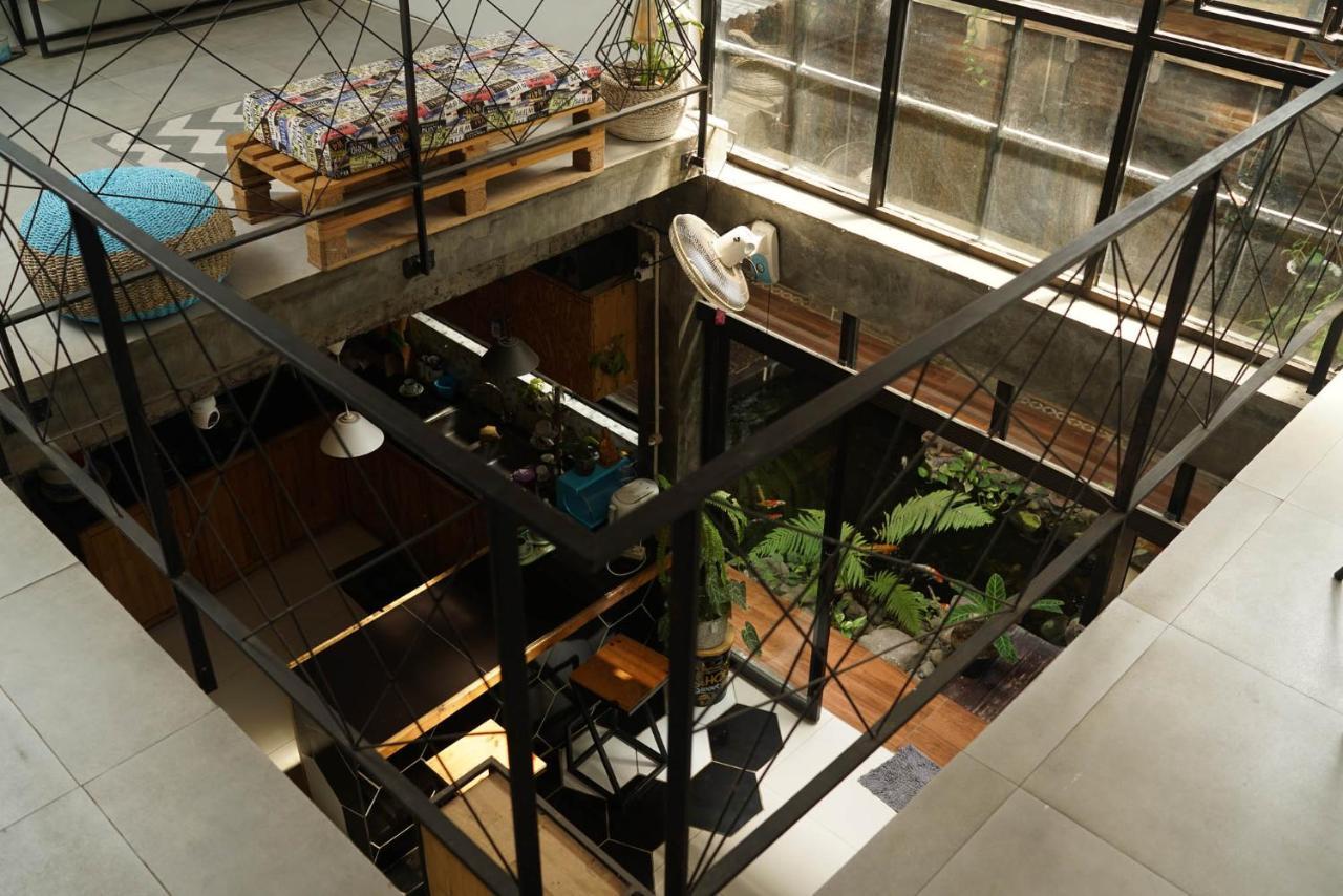 Happy House Bnb Bromo Backpacker Проболинго Экстерьер фото