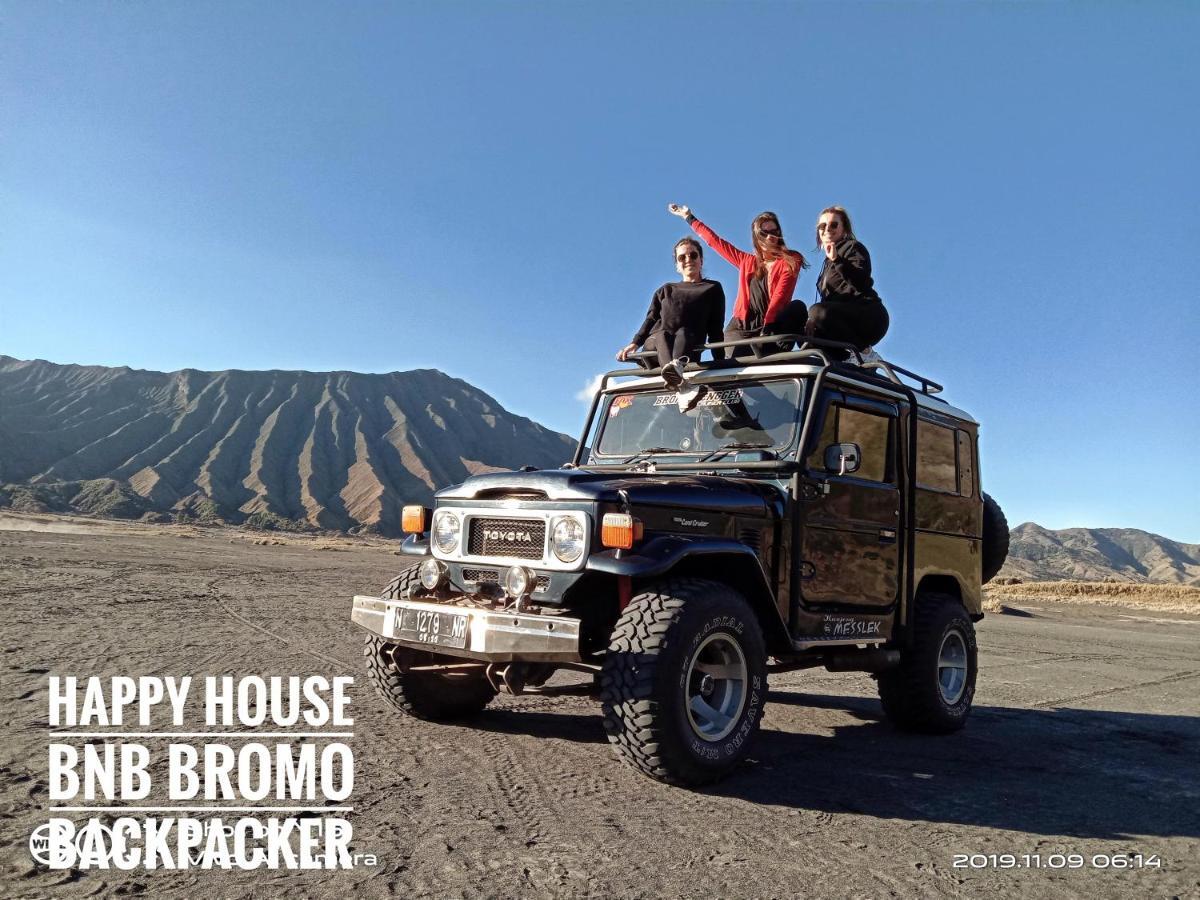 Happy House Bnb Bromo Backpacker Проболинго Экстерьер фото